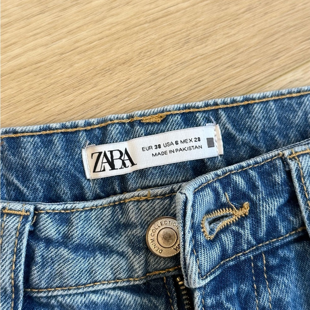 Zara Mom Jeans - Picture 4 of 4